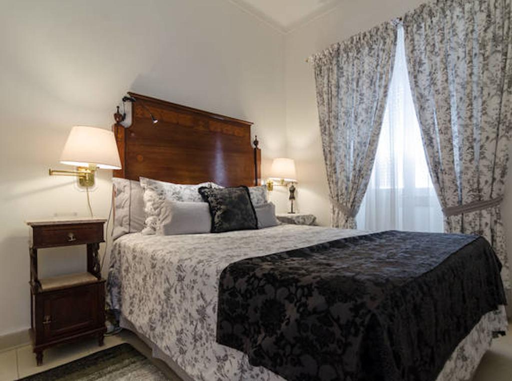 Casa Amarela Guesthouse Лагуш Экстерьер фото